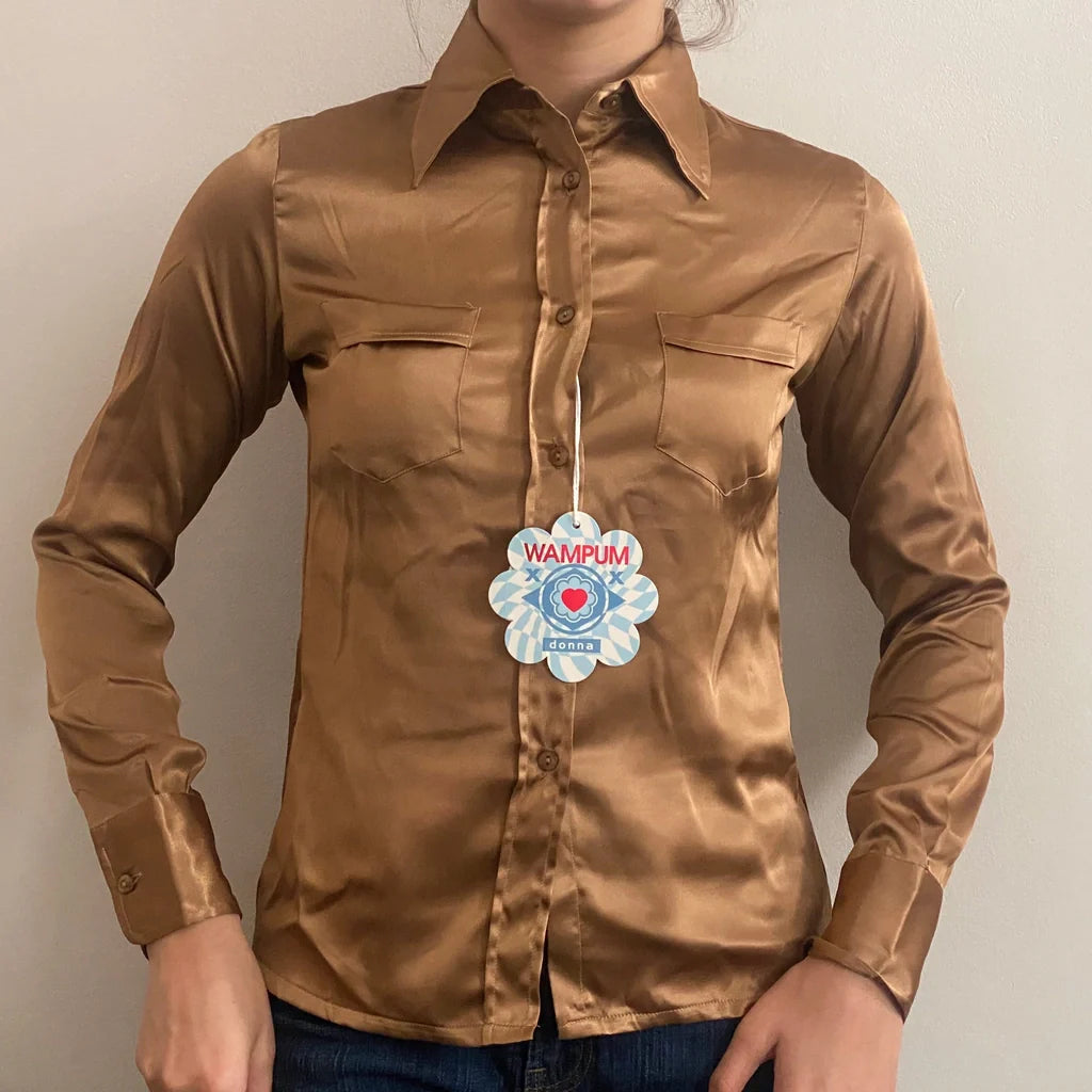 Buy Wampum Shirt - Small Gold Polyester Blend Refurbished - $14.06 Wampum Shirt - Small Gold Polyester Blend Refurbished - Thrifted (note: this is a term often used to describe second- refurbished available on Cerqular