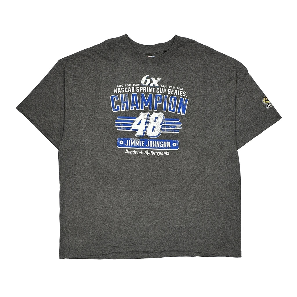 Jimmie Johnson Nascar Nascar T-Shirt - 3XL Grey Cotton Blend Refurbished - Thrifted (note: this is a term often used to describe second- refurbished available on Cerqular