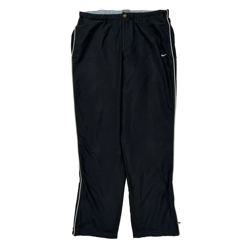 Nike Tracksuit - Medium Black Polyester Refurbished - Thrifted (note: this is a term often used to describe second- refurbished available on Cerqular