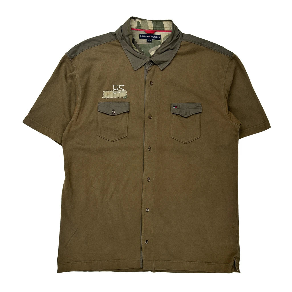 Camo Inner Collar Tommy Hilfiger Camo Short Sleeve Shirt - XL Brown Cotton Refurbished - Thrifted (note: this is a term often used to describe second- refurbished available on Cerqular
