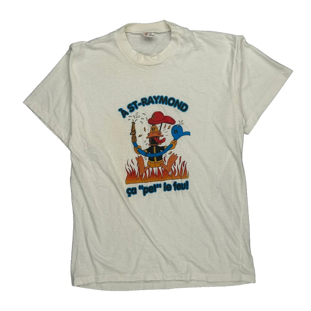 Firefighter Theme Unbranded Single Stitch T-Shirt - XL White Cotton Refurbished - Thrifted (note: this is a term often used to describe second- refurbished available on Cerqular