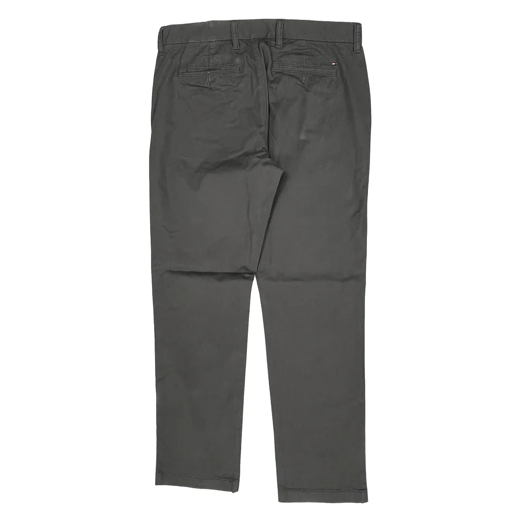 Tommy Hilfiger Chinos - 35W 32L Grey Cotton Refurbished - Thrifted (note: this is a term often used to describe second- refurbished available on Cerqular