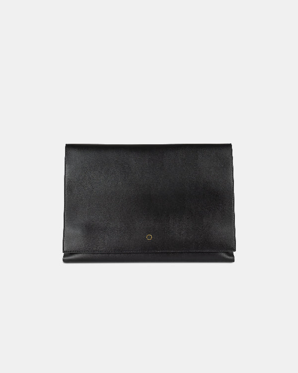 BO Clutch | Color: Black Refurbished - ONE (assuming it refers to the brand "ONE") refurbished available on Cerqular
