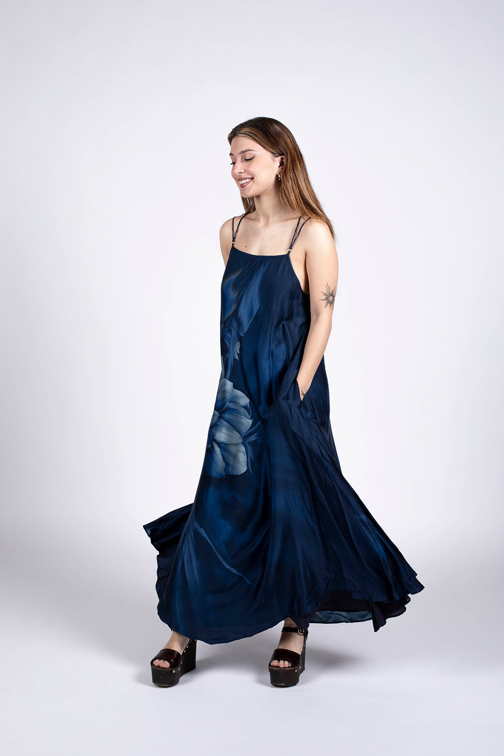 Robe Lea | Taille: M Refurbished - N/A (I could not find a known brand with this name. If refurbished available on Cerqular
