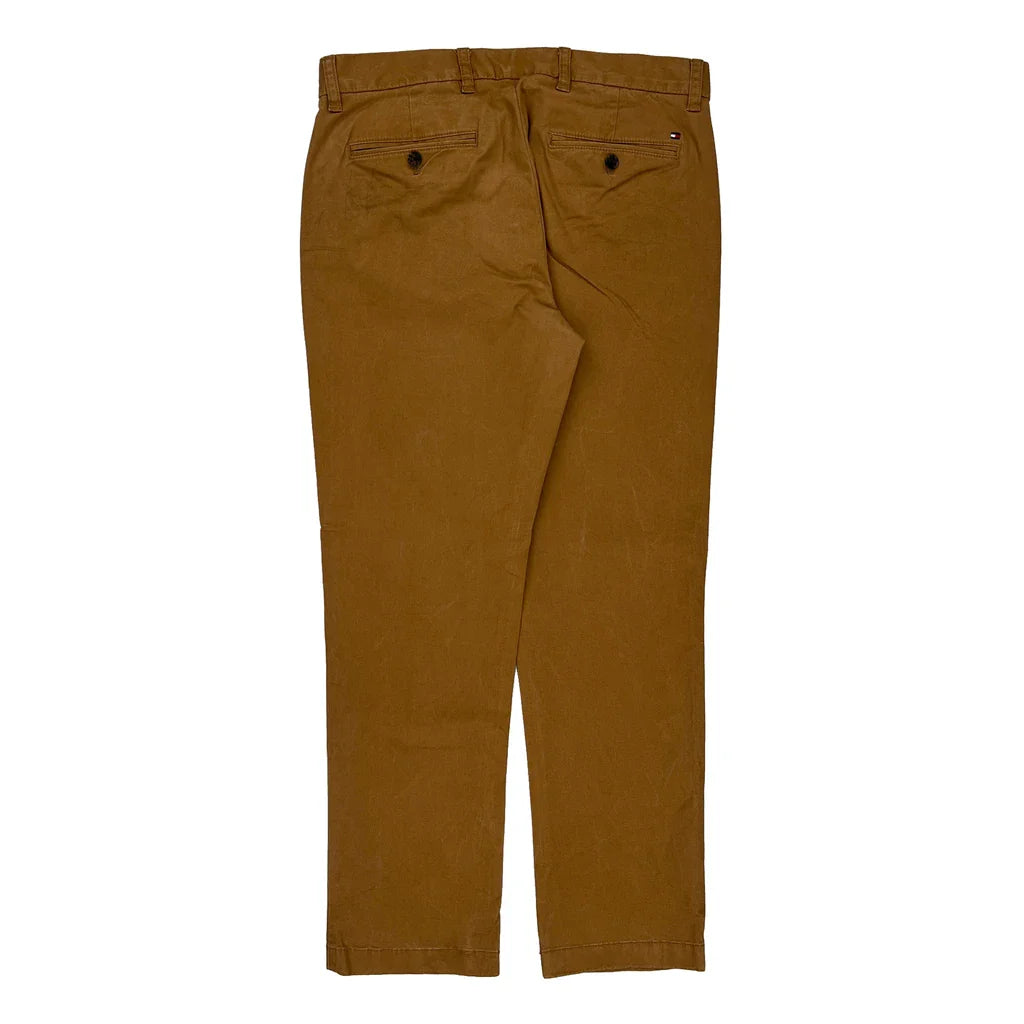 Tommy Hilfiger Chinos - 33W 29L Brown Cotton Refurbished - Thrifted (note: this is a term often used to describe second- refurbished available on Cerqular