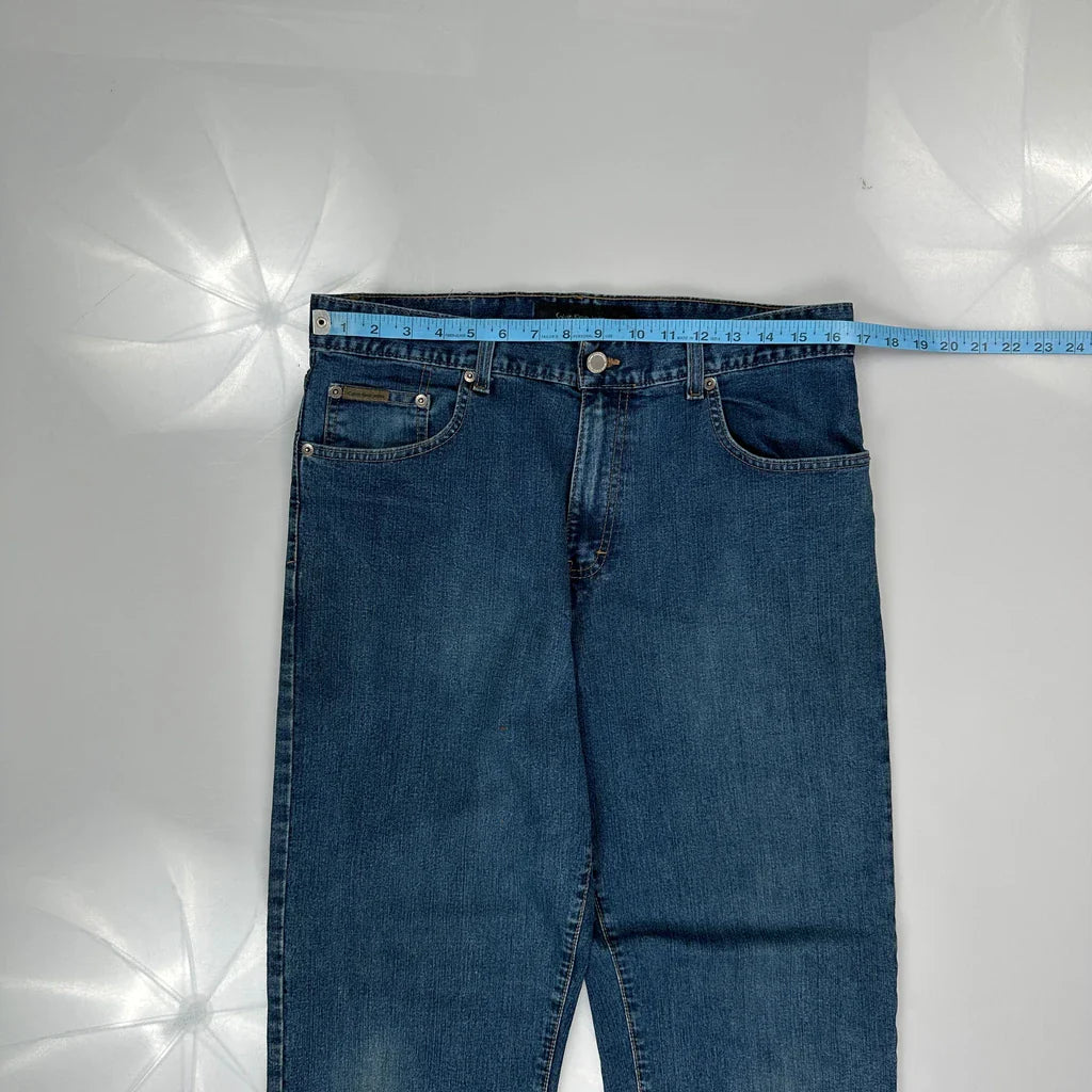 Calvin Klein Jeans Jeans - 33W 32L Blue Denim Refurbished - Thrifted (note: this is a term often used to describe second- refurbished available on Cerqular