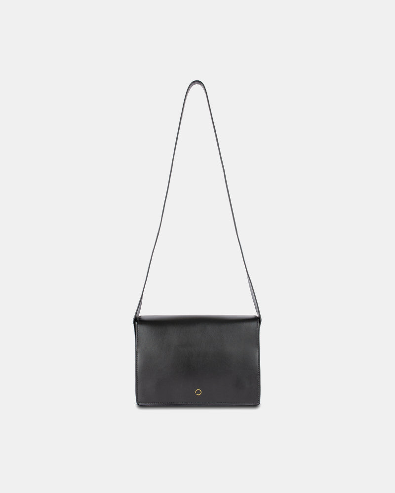 🌽 BO Satchel Corn Leather | Color: Sand Refurbished - ONE (assuming it refers to the brand "ONE") refurbished available on Cerqular
