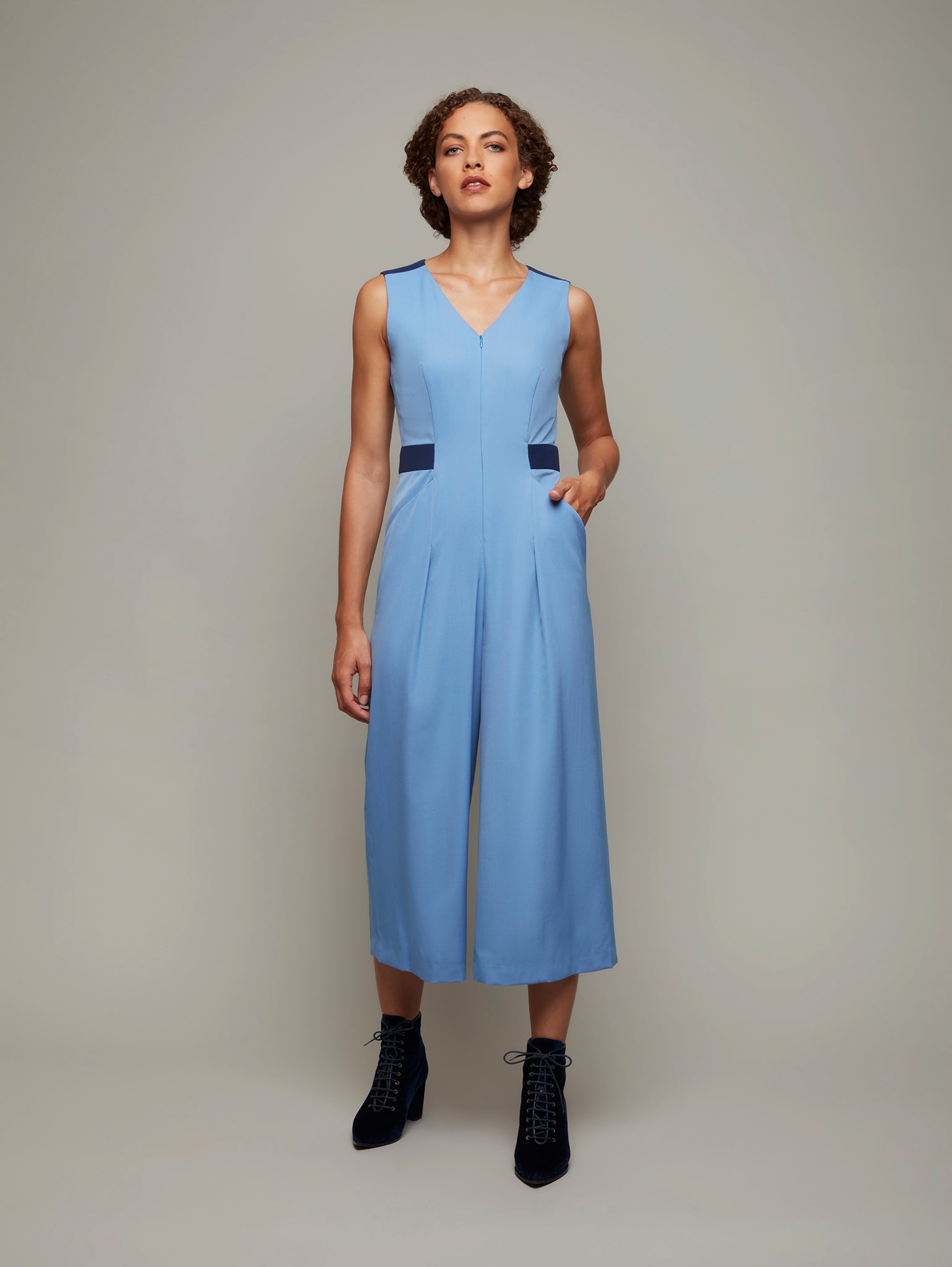 COLUMN | Tailored Crop-Legged Jumpsuit | Size: L | Colour: Cornflower Refurbished - N/A refurbished available on Cerqular