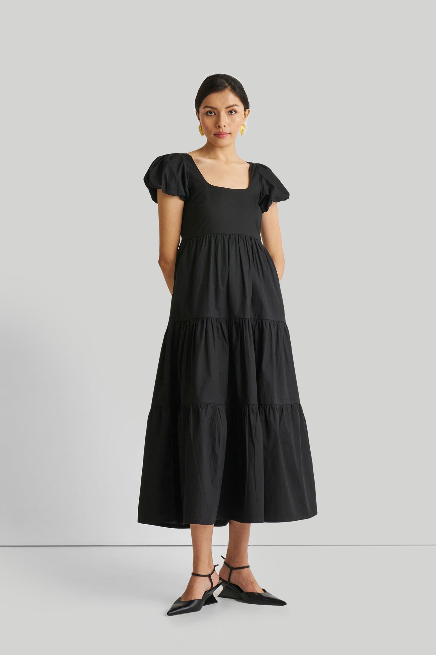 Puff Sleeve Tiered Maxi Dress in Black | Color: Black | Size: M Refurbished - Resistor (Note: This is a generic term for an electronic component, refurbished available on Cerqular