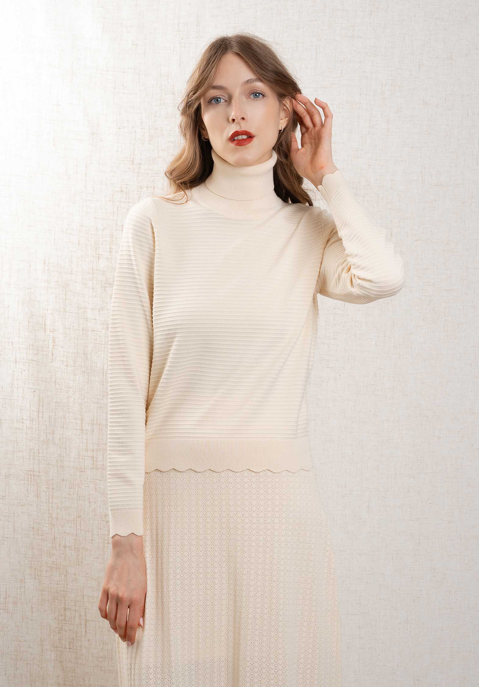 Turtleneck Knitted Mary Ecru | Color: ECRU | Size: M Refurbished - Rue Madame is a known brand, and the standardized name is " refurbished available on Cerqular