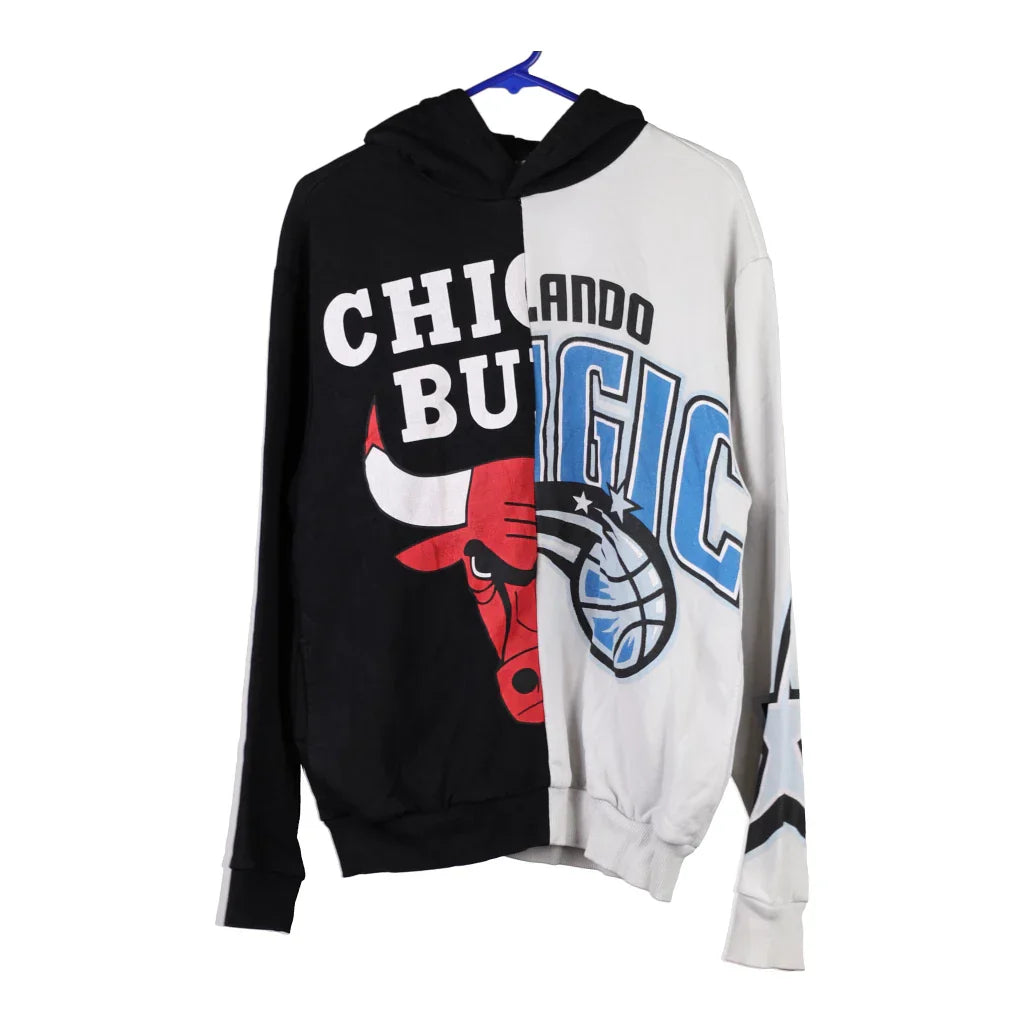 Buy Bershka NBA Hoodie - Small Black & White Cotton Refurbished - $16.07 Bershka NBA Hoodie - Small Black & White Cotton Refurbished - Thrifted (note: this is a term often used to describe second- refurbished available on Cerqular