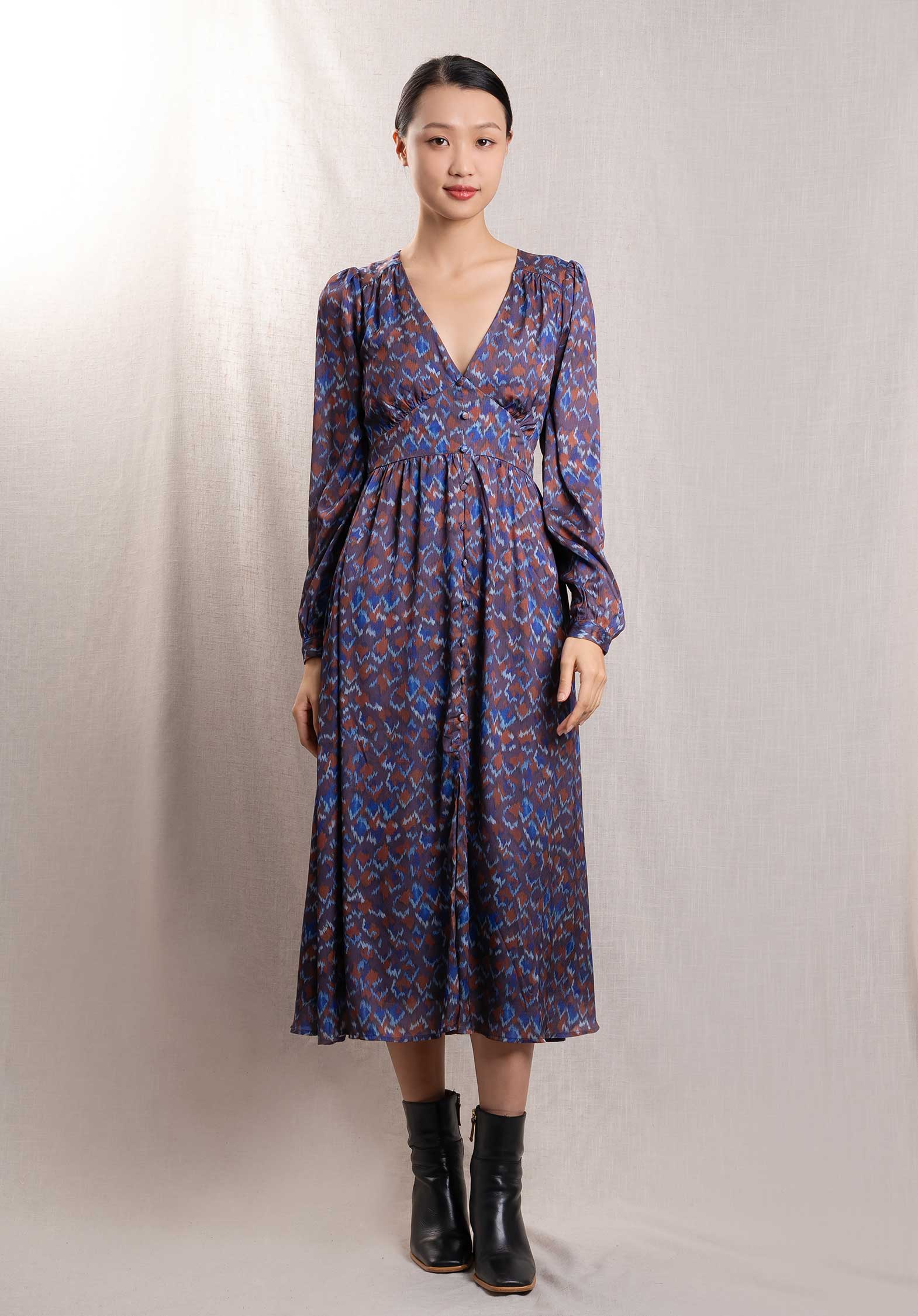 Buy Dress Robe Tara Blue | Color: BLUE | Size: L Refurbished - $58.74 Dress Robe Tara Blue | Color: BLUE | Size: L Refurbished - N/A (I could not find a well-known brand with this name refurbished available on Cerqular