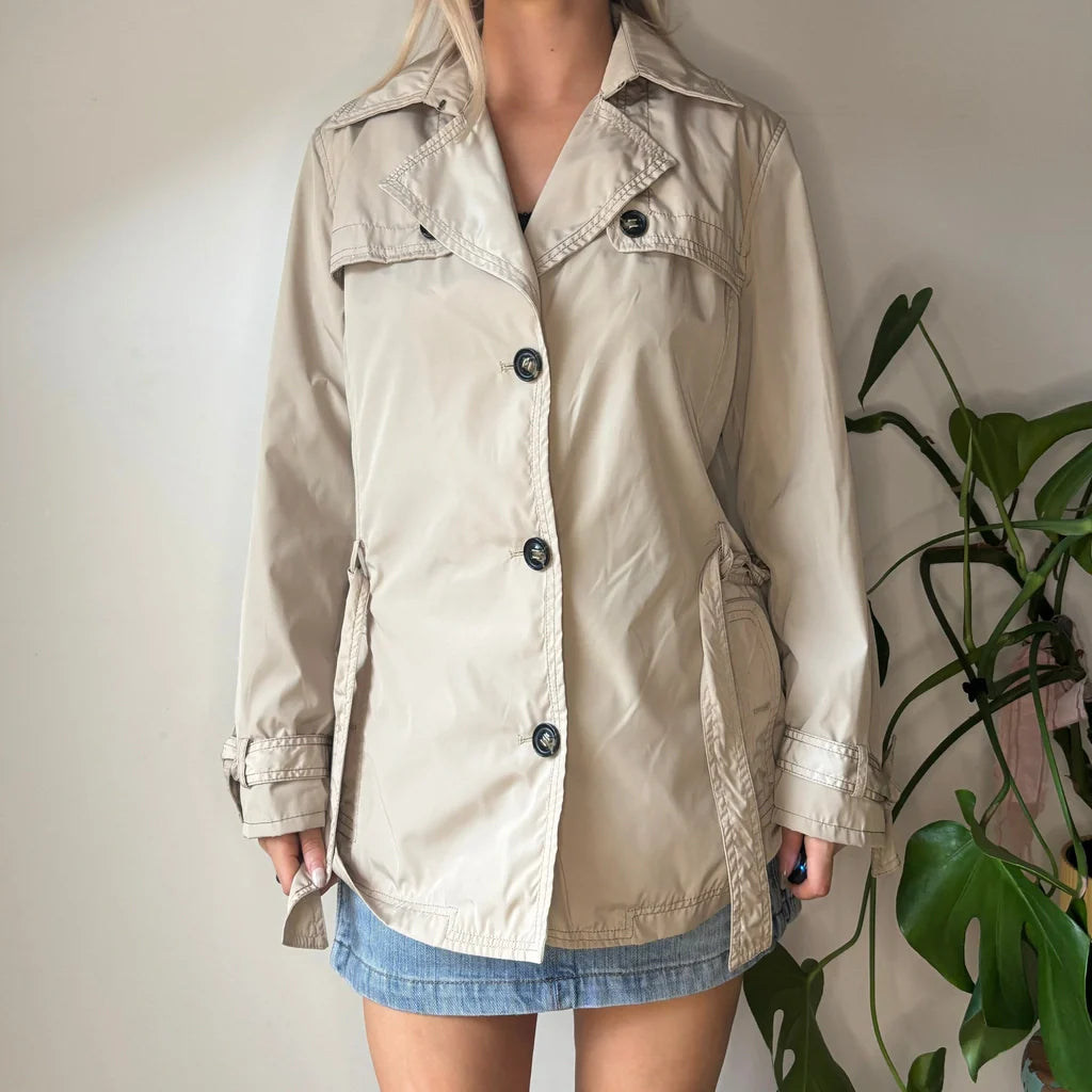 Buy Porto Banus Jacket - Medium Beige Polyester Refurbished - $18.08 Porto Banus Jacket - Medium Beige Polyester Refurbished - Thrifted (note: this is a term often used to describe second- refurbished available on Cerqular