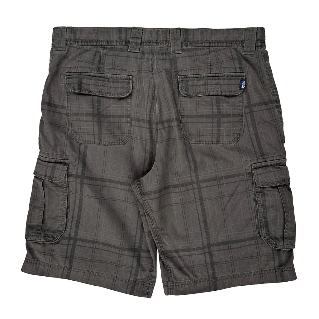 The North Face Checked Cargo Shorts - 35W 11L Grey Cotton Refurbished - Thrifted (note: this is a term often used to describe second- refurbished available on Cerqular