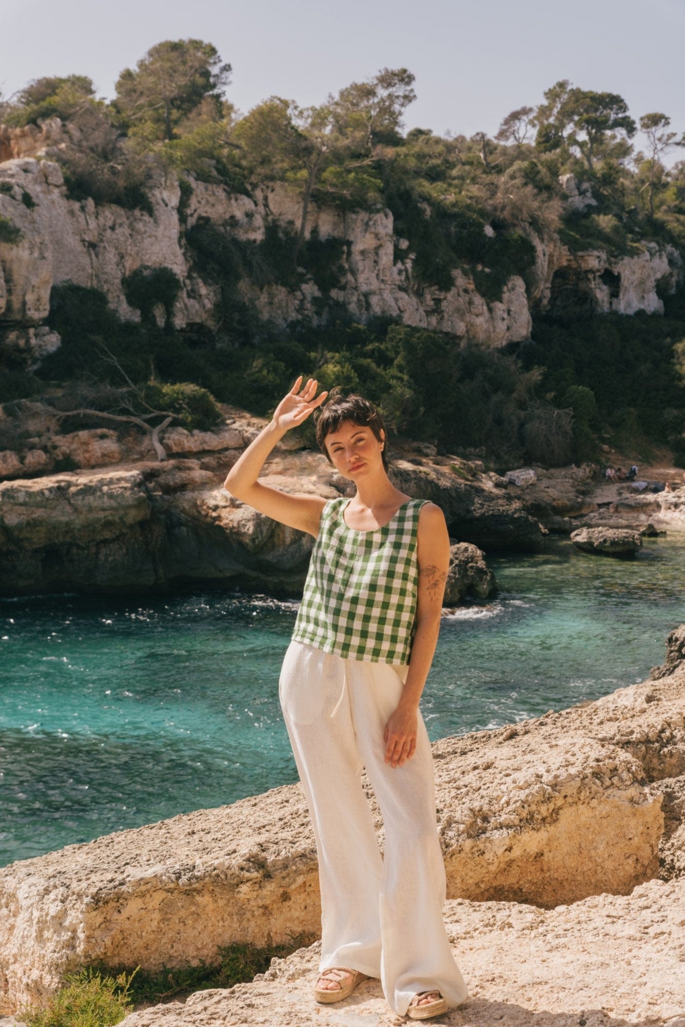 Buy Leah wide linen pants with slits in White | Size: L Refurbished - $125.00 Leah wide linen pants with slits in White | Size: L Refurbished - Amour Linen refurbished available on Cerqular
