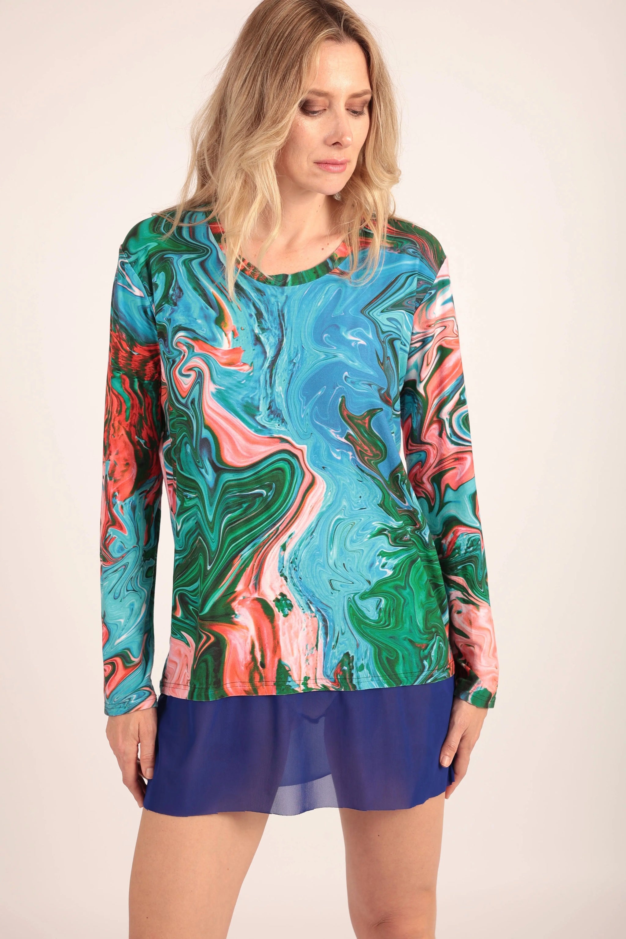 Buy Oversized T-shirt Dress in Paint Swirl Print | Size: 8/16 UK Refurbished - $157.30 Oversized T-shirt Dress in Paint Swirl Print | Size: 8/16 UK Refurbished - N/A (Note: There is no well-known brand by this name refurbished available on Cerqular