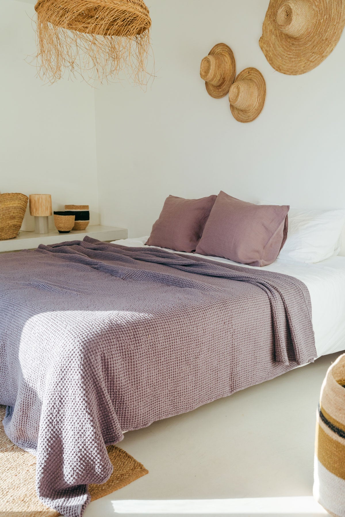 Buy Linen waffle blanket in Dusty Lavender | Size: Queen 200x220 Refurbished - $169.00 Linen waffle blanket in Dusty Lavender | Size: Queen 200x220 Refurbished - Amour Linen refurbished available on Cerqular