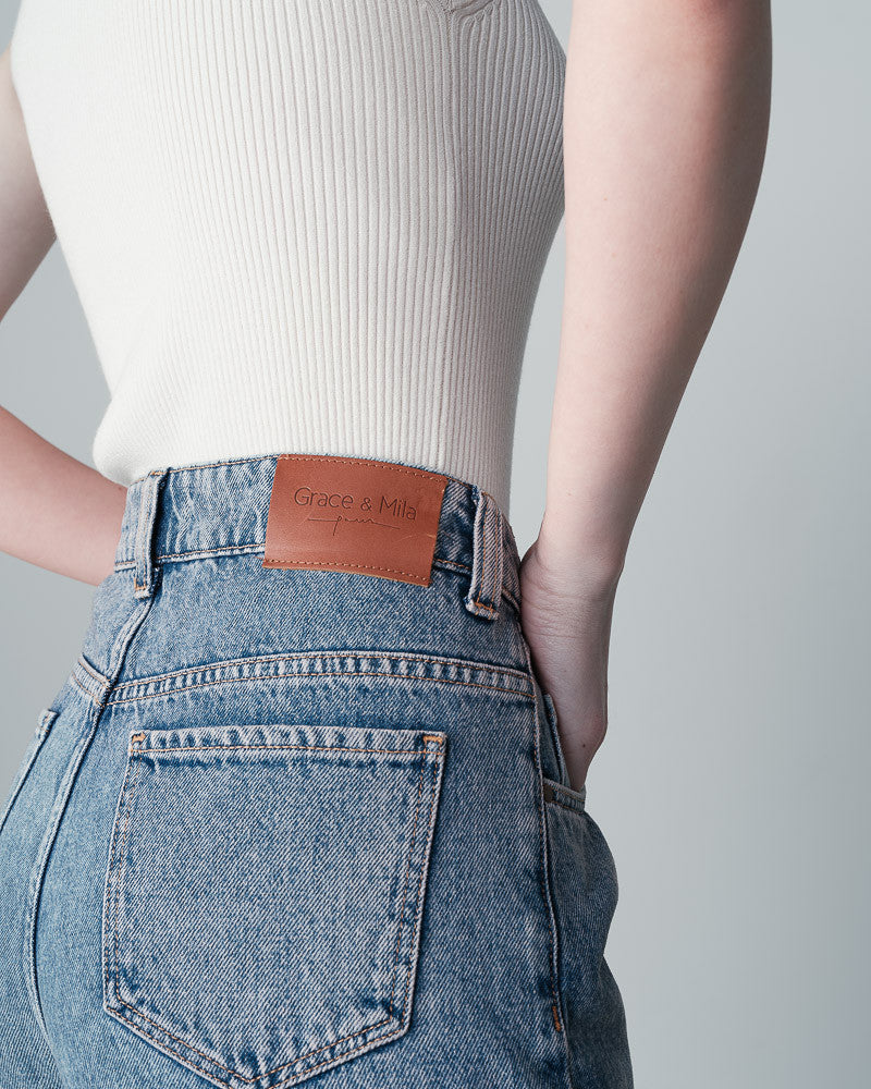 Jeans 2001 Light-Blue | Color: LIGHT BLUE | Size: 28 Refurbished - Rue Madame is a known brand, and the standardized name is " refurbished available on Cerqular