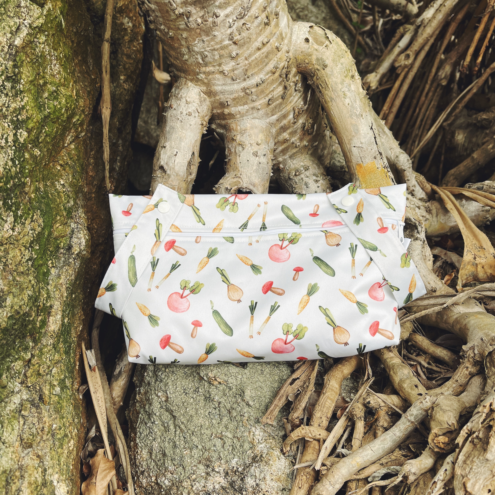 Buy Little Essentials Pouch | Color: Farmers Market Refurbished - $11.25 Little Essentials Pouch | Color: Farmers Market Refurbished - Just Peachy refurbished available on Cerqular
