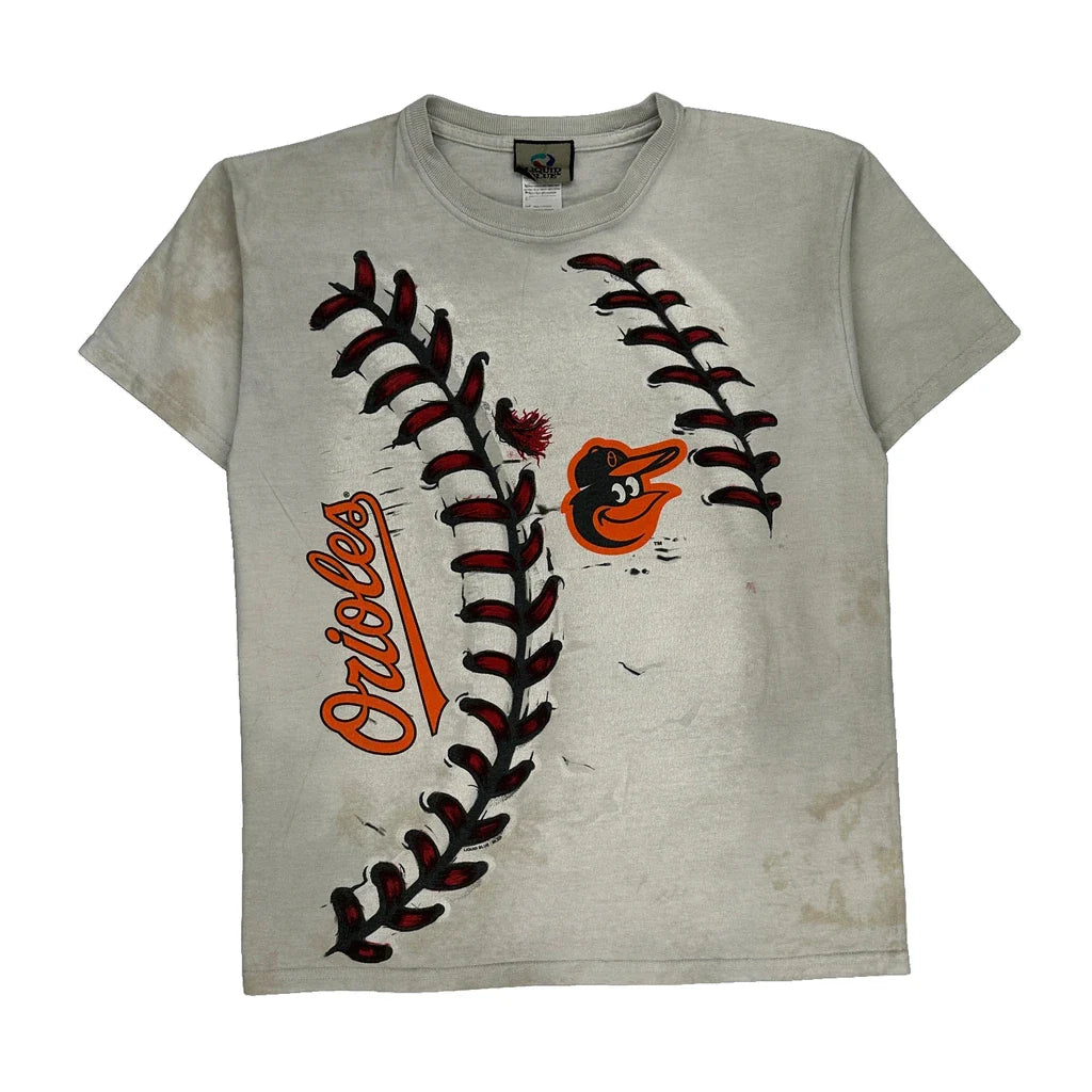 Orioles Youth Liquid Blue Graphic T-Shirt - Large White Cotton Refurbished - Thrifted (note: this is a term often used to describe second- refurbished available on Cerqular