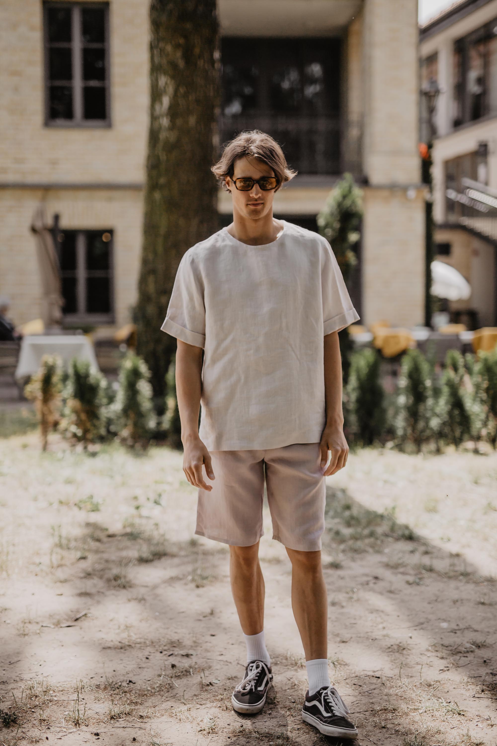 Buy Atlas oversized linen top in Cream | Size: XL Refurbished - $89.00 Atlas oversized linen top in Cream | Size: XL Refurbished - Amour Linen refurbished available on Cerqular