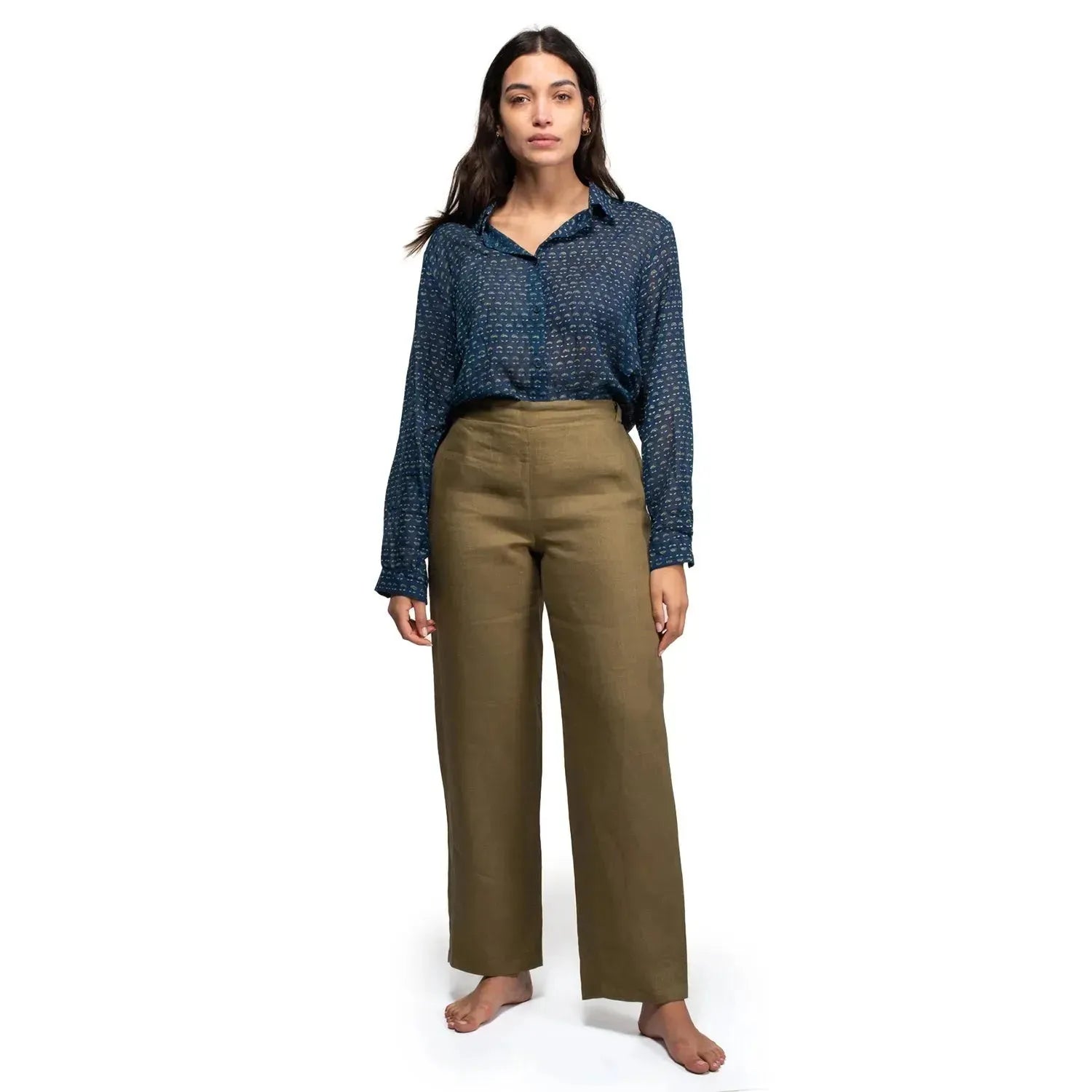 Juno Trousers | Color: Grassland | Size: L Refurbished - Kurinji (This is a lesser-known brand, but it still exists refurbished available on Cerqular
