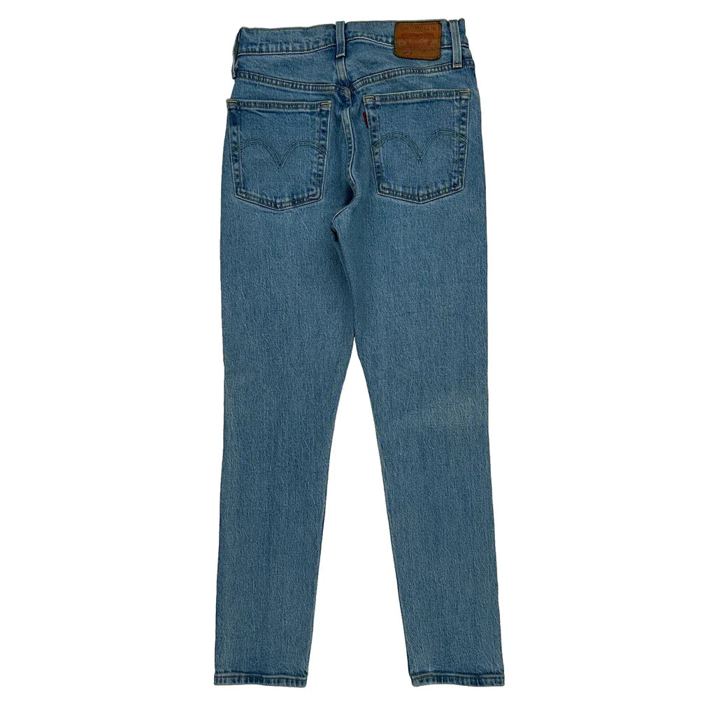 Buy Levis Jeans - 25W UK 6 Light Wash Denim Refurbished - $33.49 Levis Jeans - 25W UK 6 Light Wash Denim Refurbished - Thrifted (note: this is a term often used to describe second- refurbished available on Cerqular