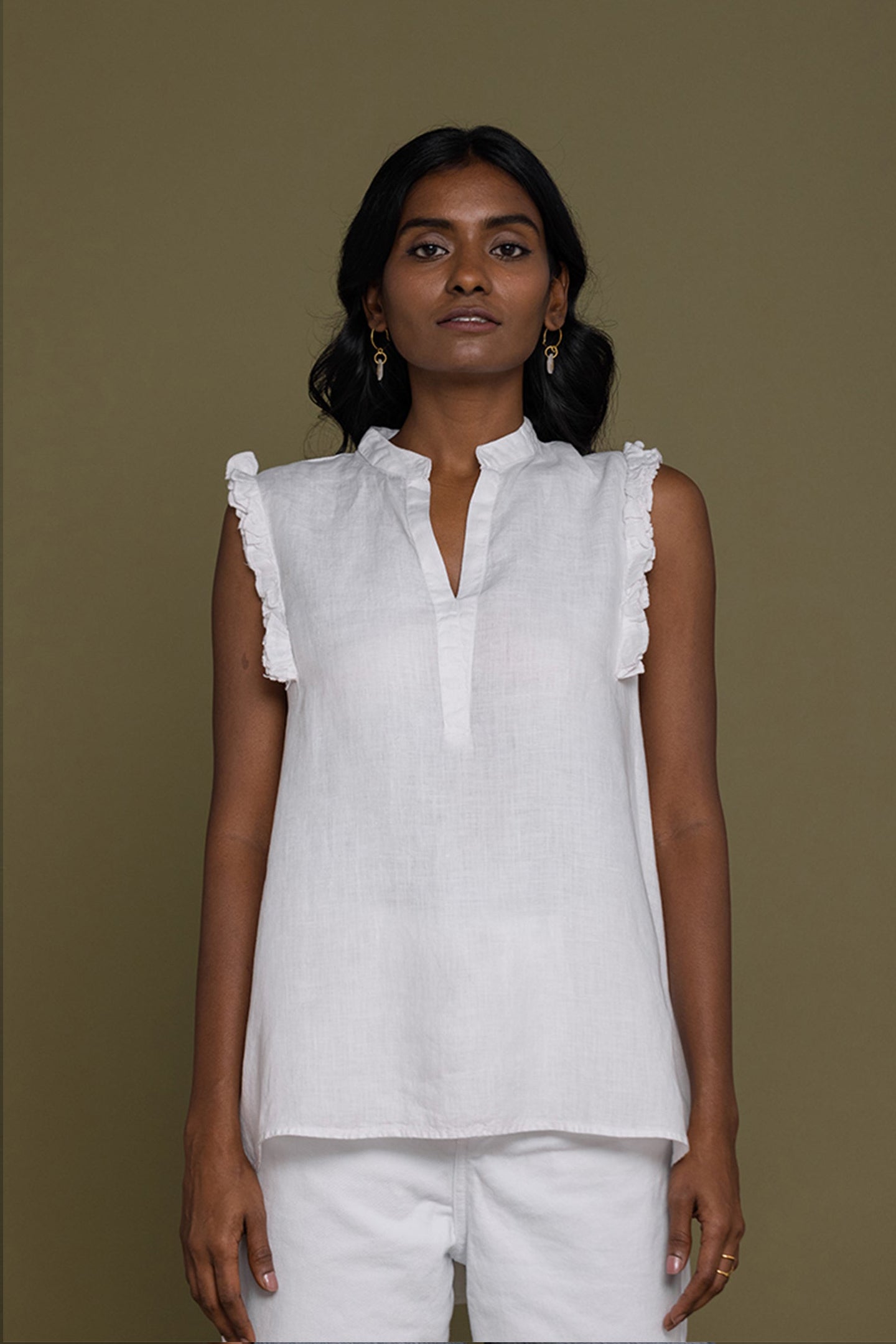 Wind in my Hair Shirt in White | Color: Coconut White | Size: XL Refurbished - Resistor (Note: This is a generic term for an electronic component, refurbished available on Cerqular