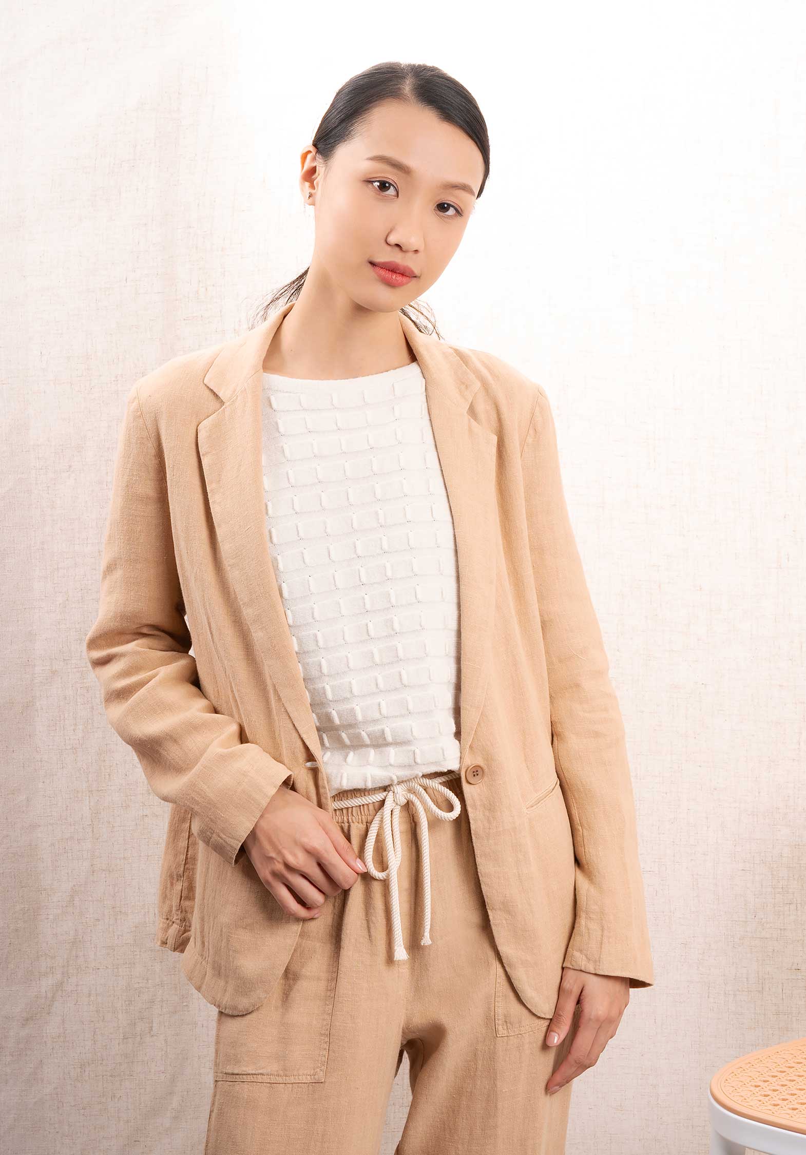Jacket Virna Bbve605 24-Raffia | Color: 24 RAFFIA | Size: 1-S Refurbished - Rue Madame is a known brand, and the standardized name is " refurbished available on Cerqular