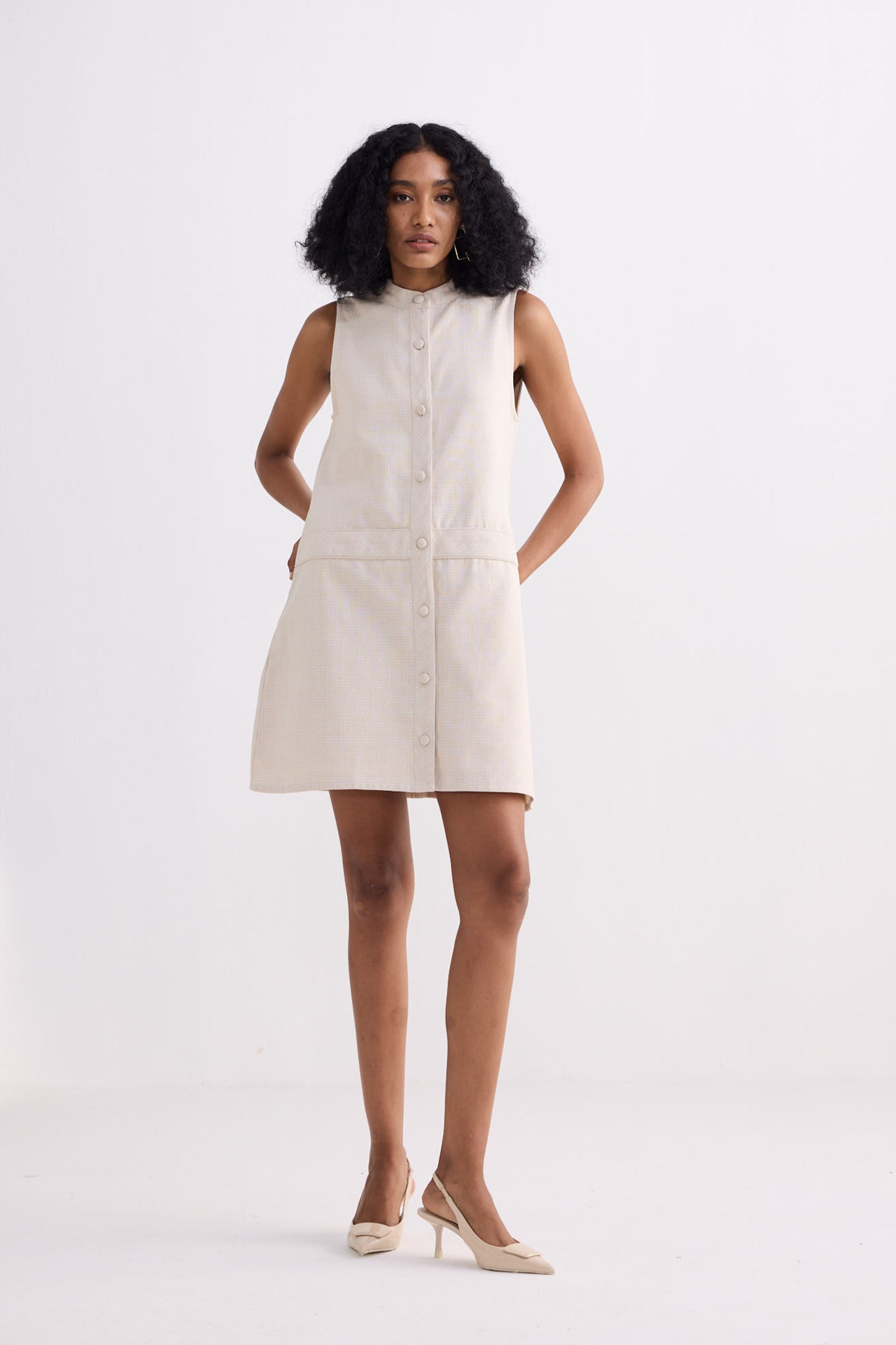 Buy The Cotton Tweed Shift Dress in Cream | Color: Chestnut Twist | Size: M Refurbished - $159.00 The Cotton Tweed Shift Dress in Cream | Color: Chestnut Twist | Size: M Refurbished - Resistor (Note: This is a generic term for an electronic component, refurbished available on Cerqular