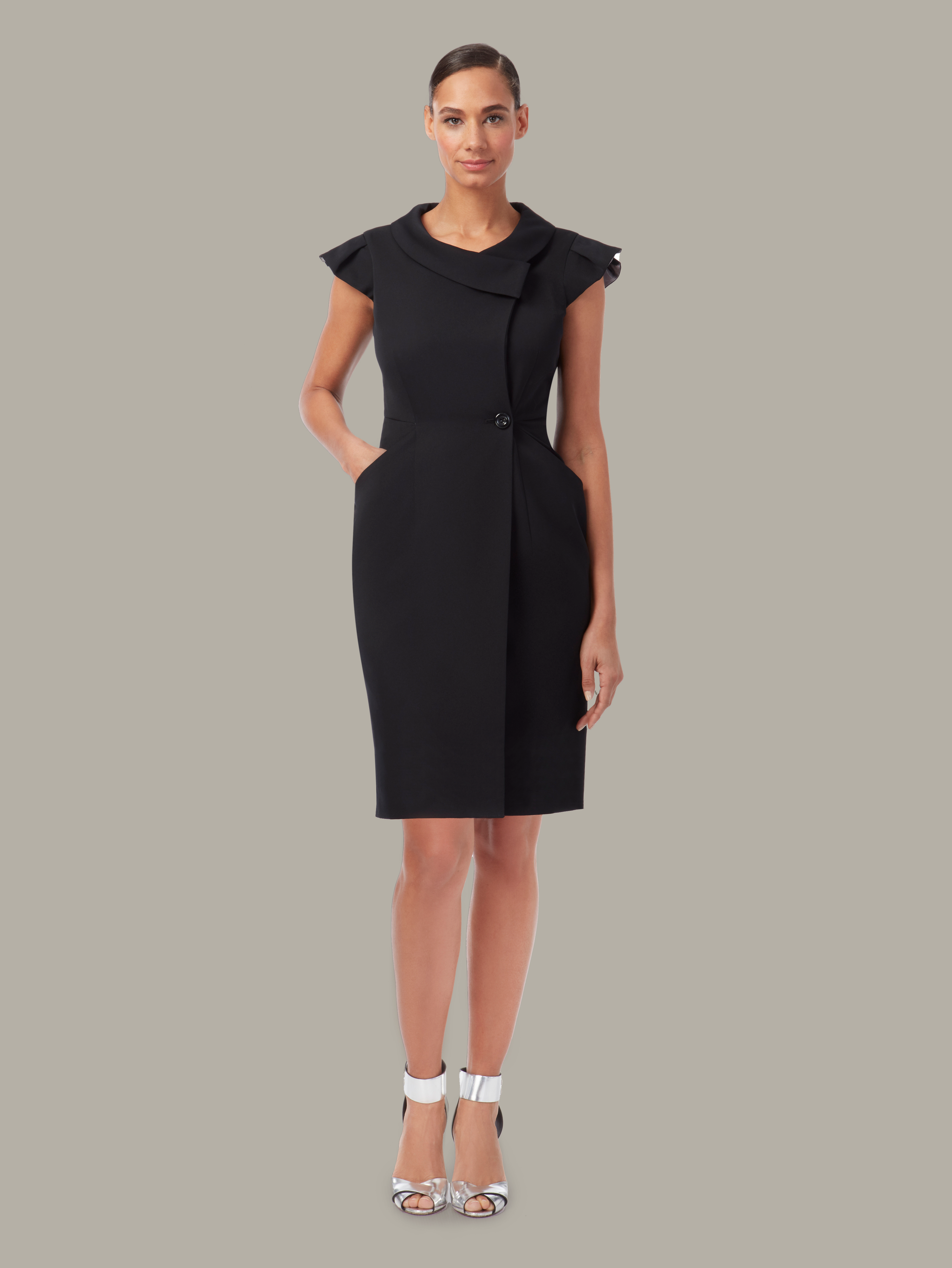 ARCHITYPE | Tailored Wrap Dress | Colour: Black | Size: UK 8 (US 2) Refurbished - N/A refurbished available on Cerqular