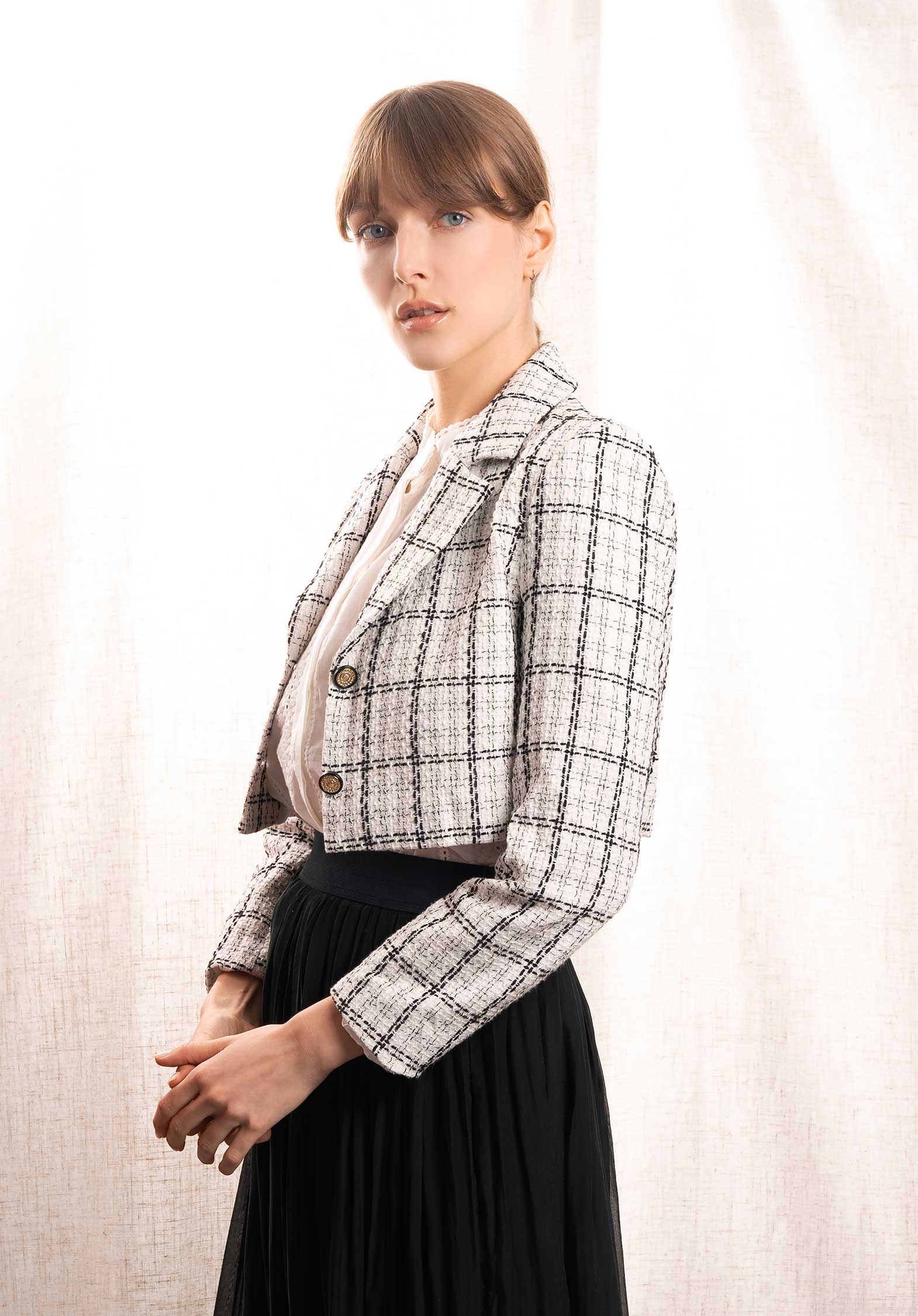 Jacket 65351 Black-White | Color: BLACK WHITE | Size: L Refurbished - N/A (I could not find a well-known brand with this name refurbished available on Cerqular