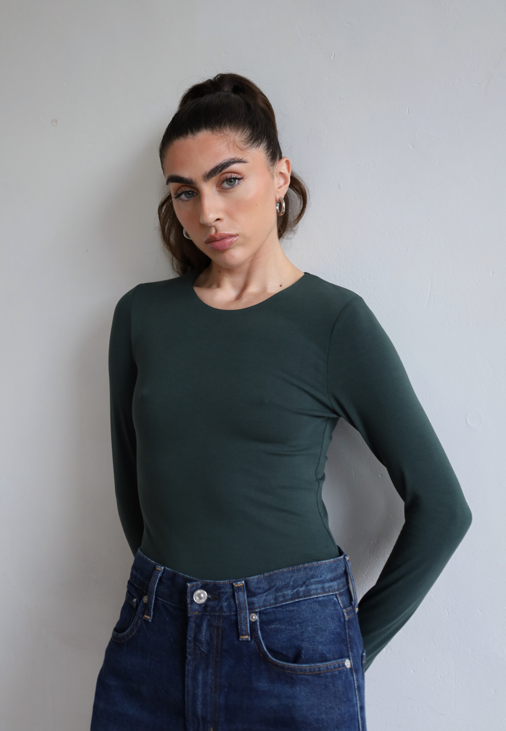 Buy Organic Cotton Long Sleeve Crew Bodysuit, Forest Green | Size: M Refurbished - $47.99 Organic Cotton Long Sleeve Crew Bodysuit, Forest Green | Size: M Refurbished - N/A (Note: It's possible that "Pantee" refurbished available on Cerqular