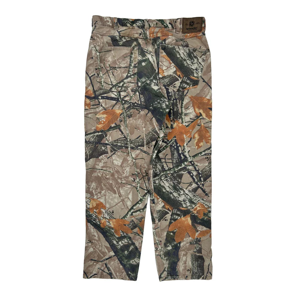 Wrangler Camo Cargo Trousers - 32W 31L Camo Cotton Refurbished - Thrifted (note: this is a term often used to describe second- refurbished available on Cerqular