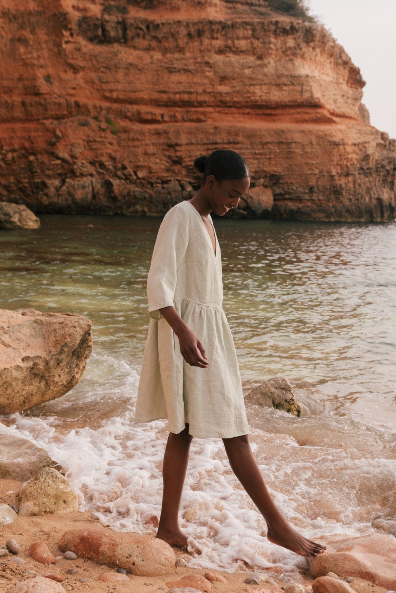 Daphne linen dress in Sage Green | Size: S Refurbished - Amour Linen refurbished available on Cerqular