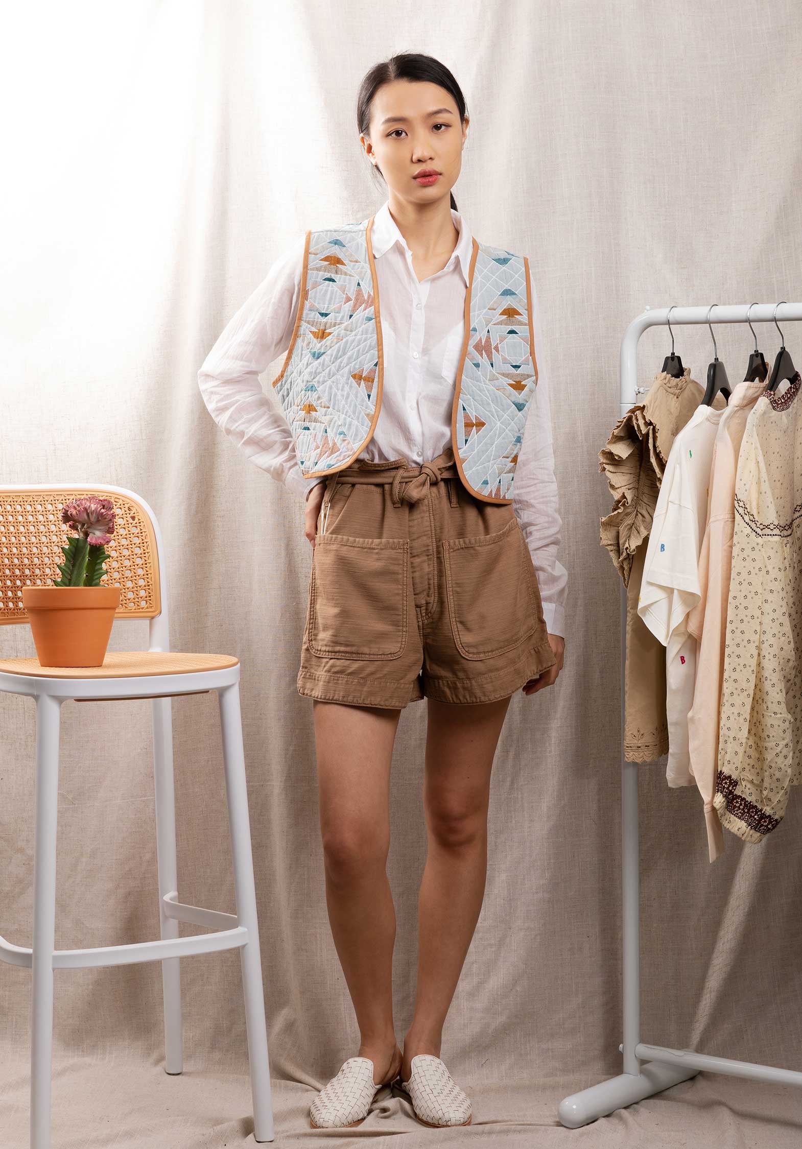 Denim Shorts Bushgab Dune | Color: DUNE | Size: 2-M Refurbished - N/A (I could not find a well-known brand with this name refurbished available on Cerqular