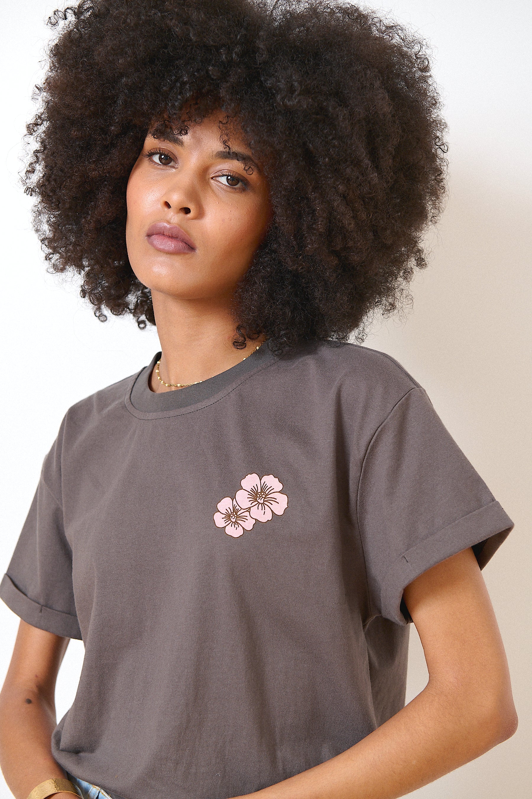 Tshirt Tshirt Violette Anthracite | Color: ANTHRACITE | Size: L Refurbished - N/A (I could not find a well-known brand with this name refurbished available on Cerqular