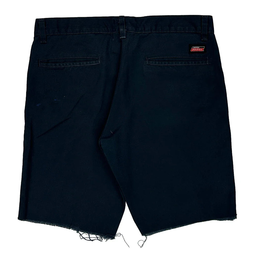 Dickies Shorts - 32W 9L Black Cotton Refurbished - Thrifted (note: this is a term often used to describe second- refurbished available on Cerqular