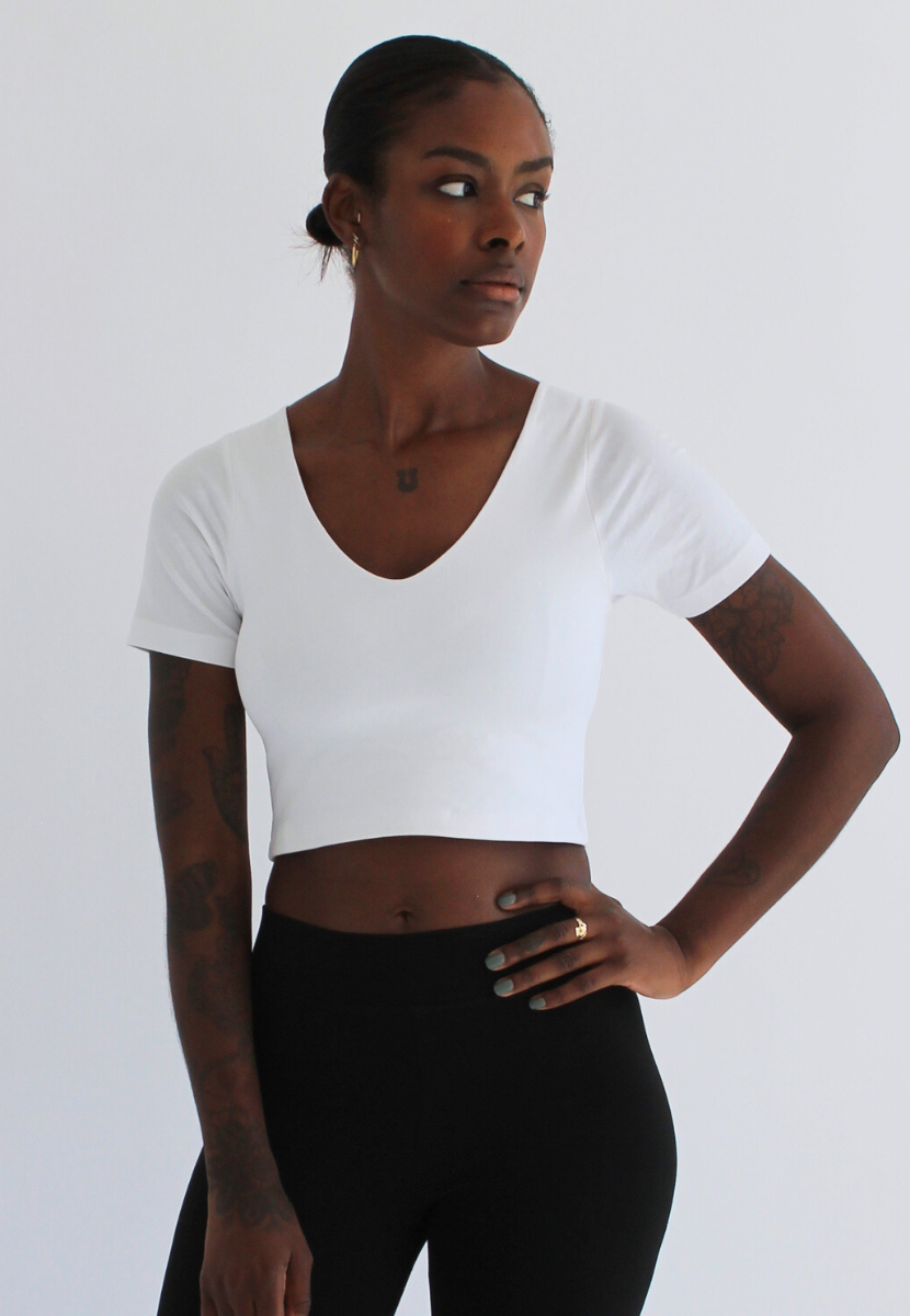Buy Organic Cotton V-Neck Cropped T-Shirt, White | Size: XXXL Refurbished - $18.00 Organic Cotton V-Neck Cropped T-Shirt, White | Size: XXXL Refurbished - N/A (Note: It's possible that "Pantee" refurbished available on Cerqular