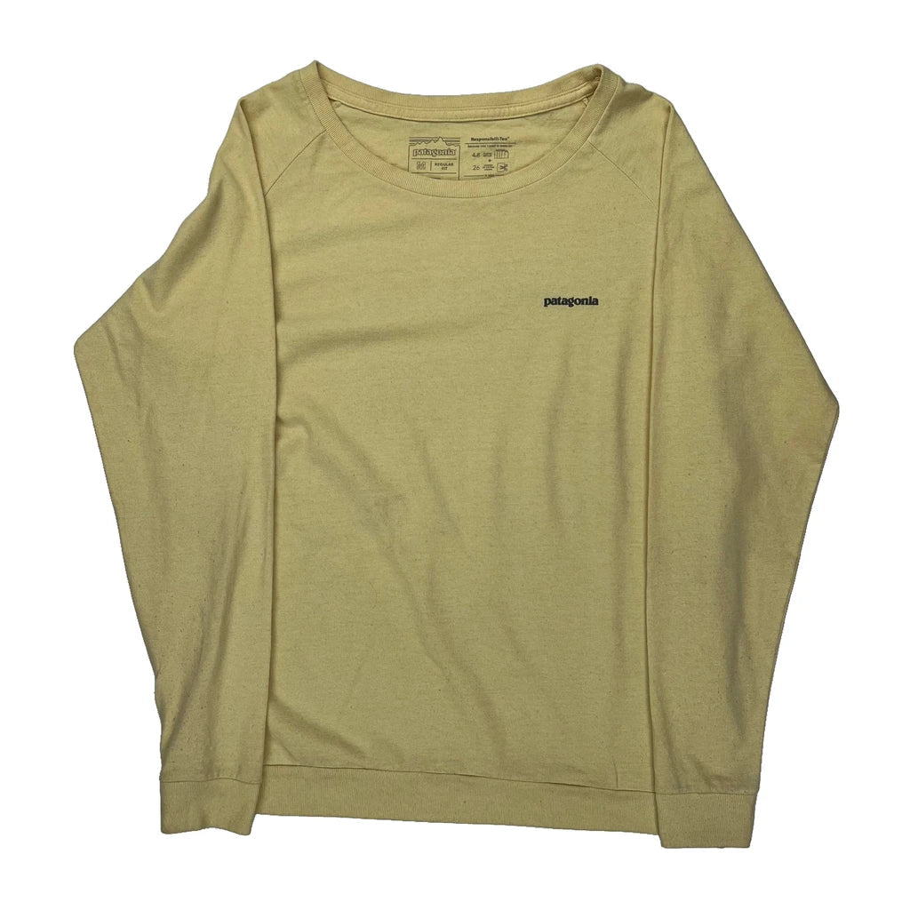 Patagonia Sweatshirt - Medium Yellow Cotton Blend Refurbished - Thrifted (note: this is a term often used to describe second- refurbished available on Cerqular