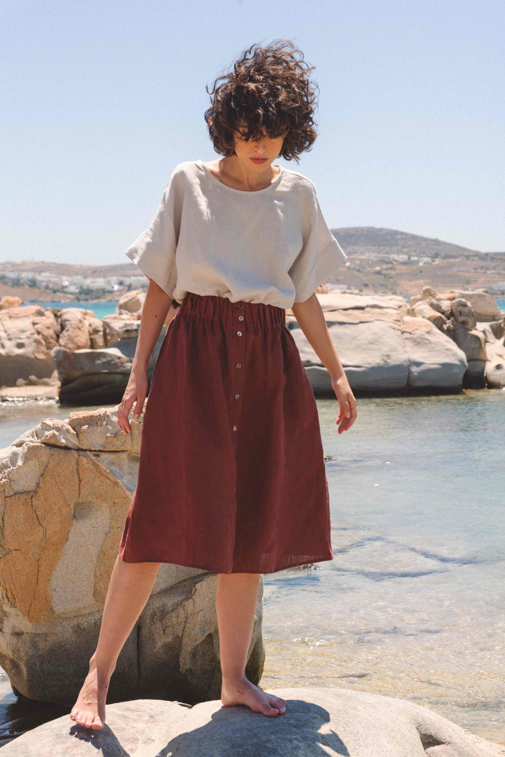 Daisy linen skirt with buttons in Terracotta | Size: XS Refurbished - Amour Linen refurbished available on Cerqular