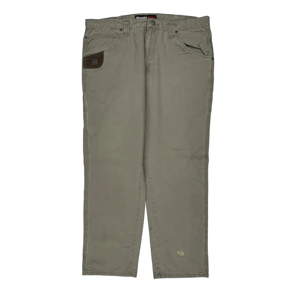 Wrangler Cargo Trousers - 38W 30L Khaki Cotton Refurbished - Thrifted (note: this is a term often used to describe second- refurbished available on Cerqular