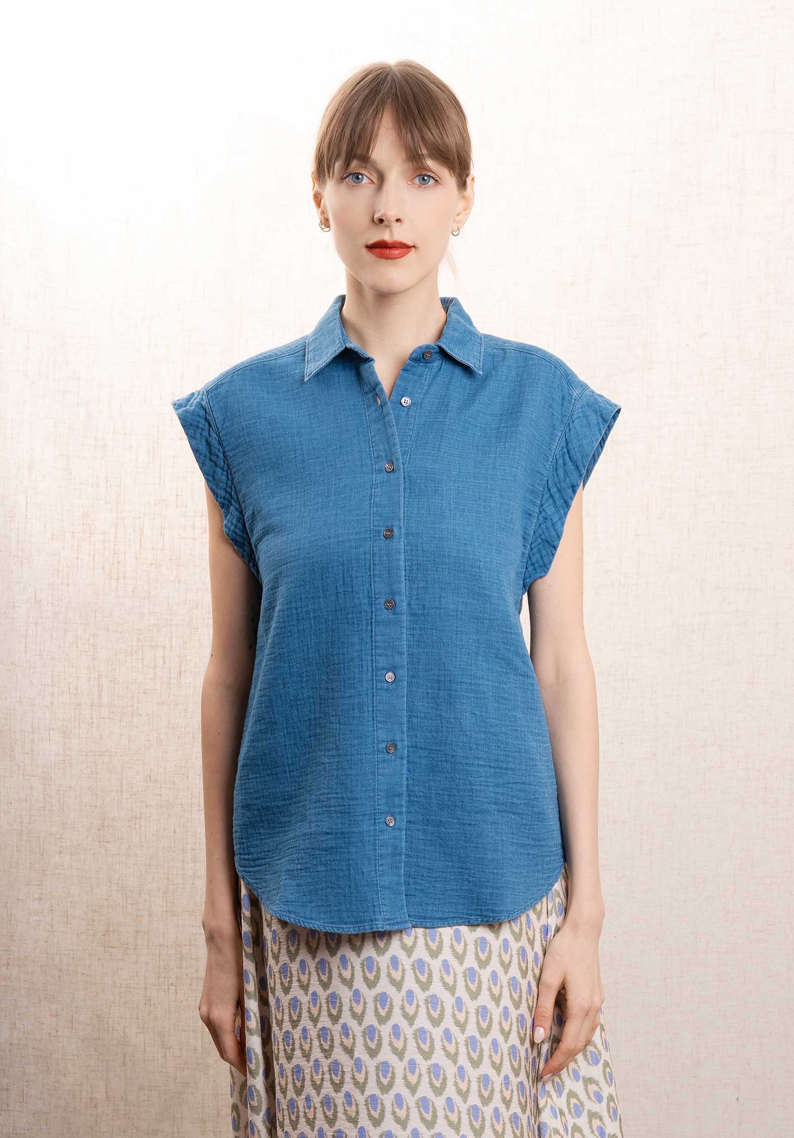 Denim Shirt Cara Bbcb616 02-Medium-Bleach | Color: 02 MEDIUM BLEACH | Size: 3-L Refurbished - N/A (I could not find a well-known brand with this name refurbished available on Cerqular