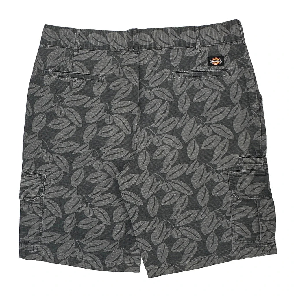 Dickies Cargo Shorts - 28W 10L Grey Cotton Refurbished - Thrifted (note: this is a term often used to describe second- refurbished available on Cerqular