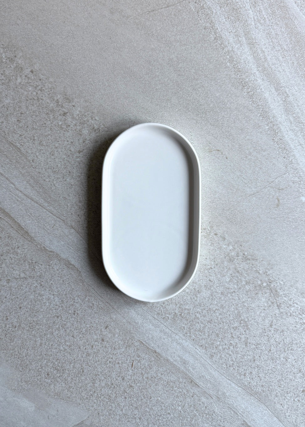 Deco Catchall Tray Small | Color: White Refurbished - Murchison-Hume refurbished available on Cerqular