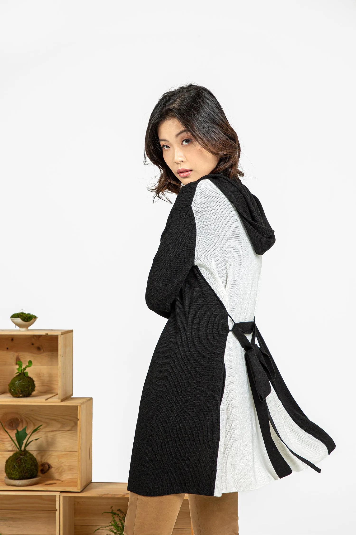 Hooded Wrap Cardigan - Black & White | Size: XS Refurbished - N/A refurbished available on Cerqular