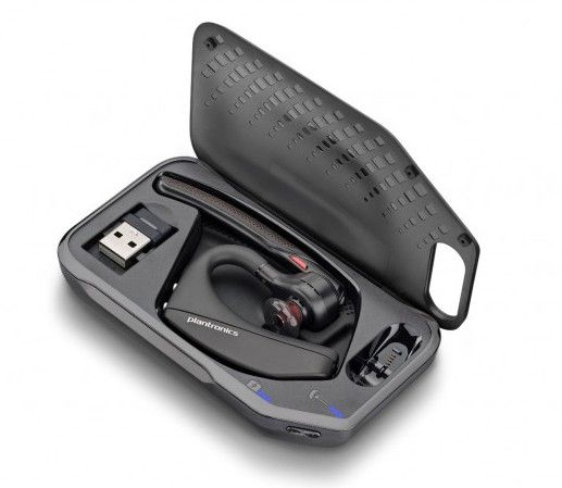 Poly Voyager 5200 UC B5200 USB-A BT700 Bluetooth Headset with Charging Case Refurbished - N/A (Il existe plusieurs marques avec le nom "Poly", il refurbished available on PCLiquidations
