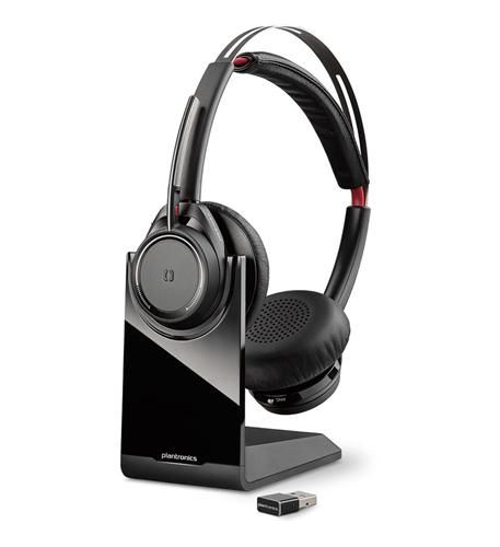Poly Voyager Focus UC USB-A Bluetooth Headset w/Stand Refurbished - N/A (Il existe plusieurs marques avec le nom "Poly", il refurbished available on PCLiquidations